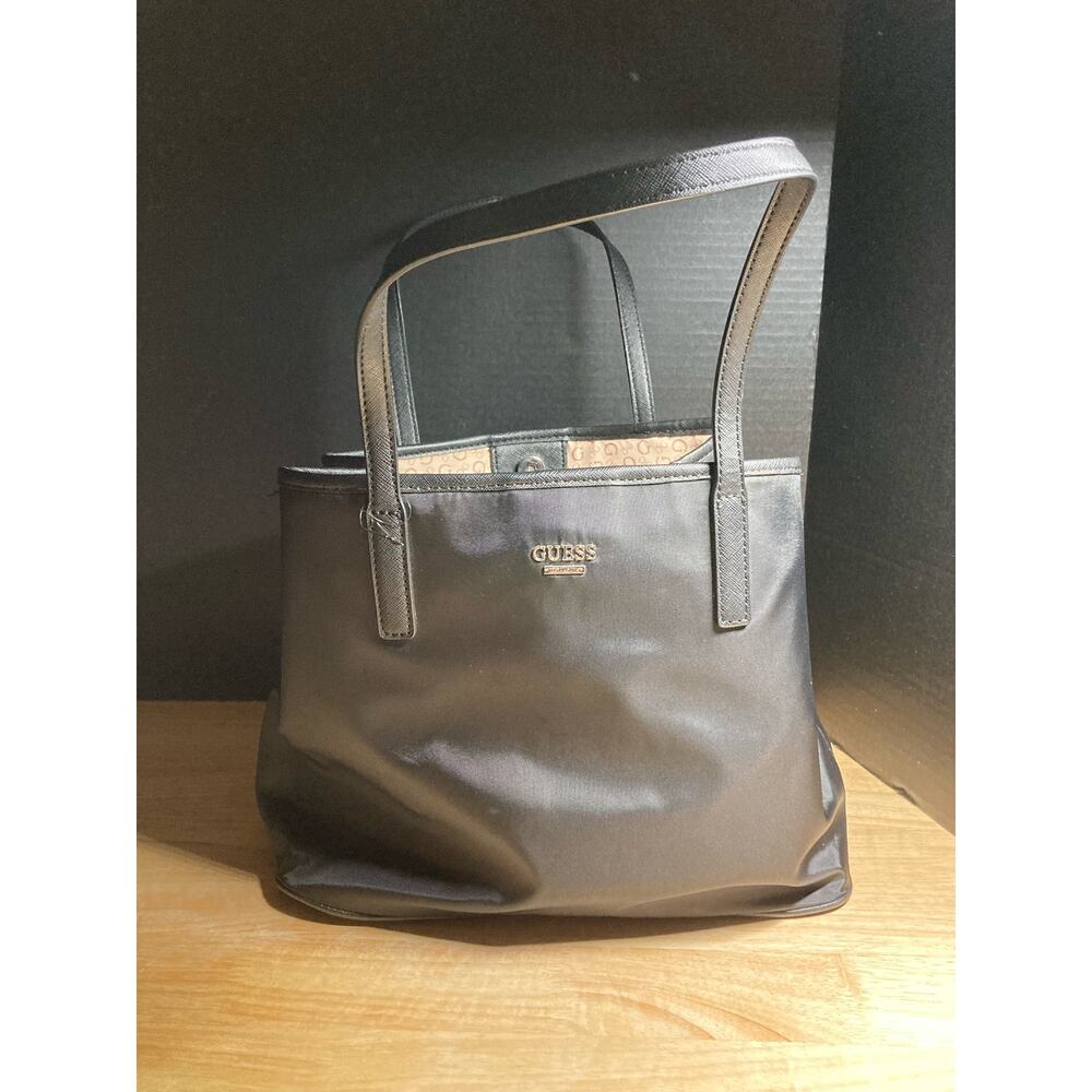Guess Black Tote Purse Double Strap with Guess Fabric Interior Pockets Snap